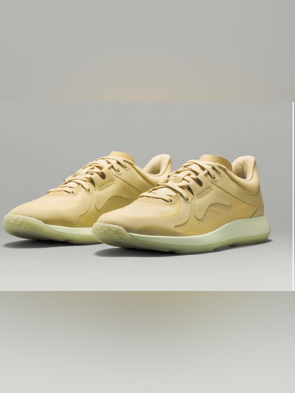 NIB New Lululemon Strongfeel Womens Training Shoe Sunbeam / Sunbeam / Elixir